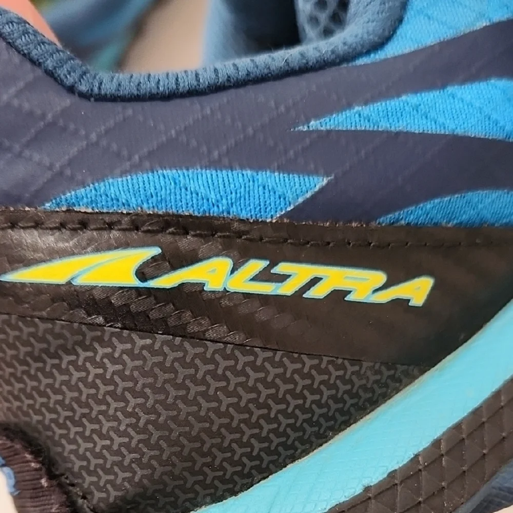 Altra Superior 3.0 Blue and Black Trail Running Shoes Womens Size 10_9